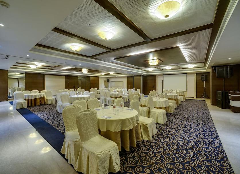 Banquet hall Photo
