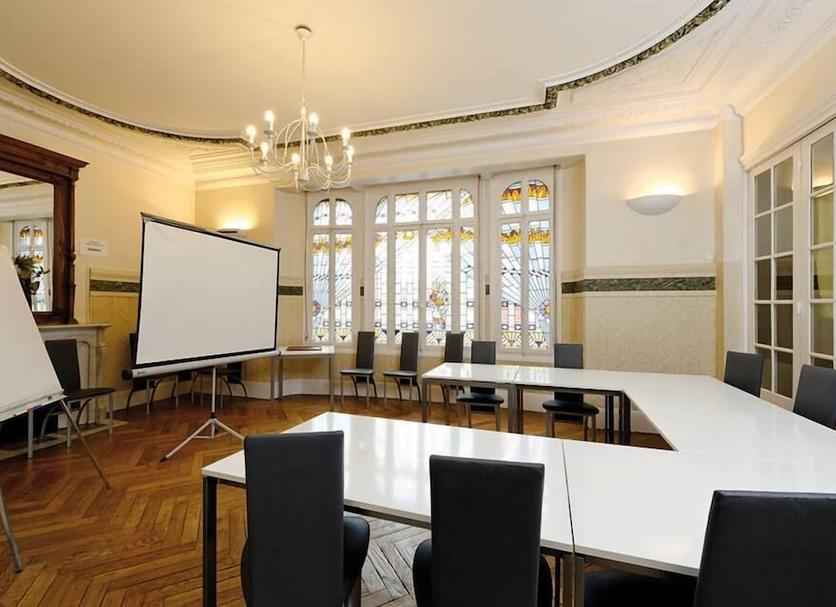 Dining room Photo