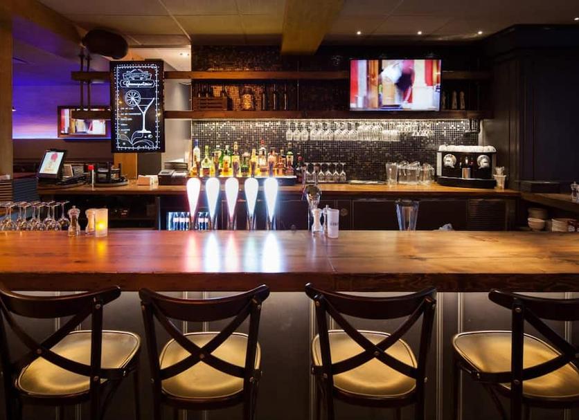 Bar Photo