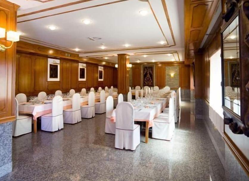 Banquet hall Photo