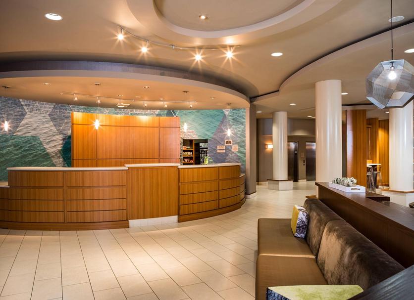 Front desk Photo