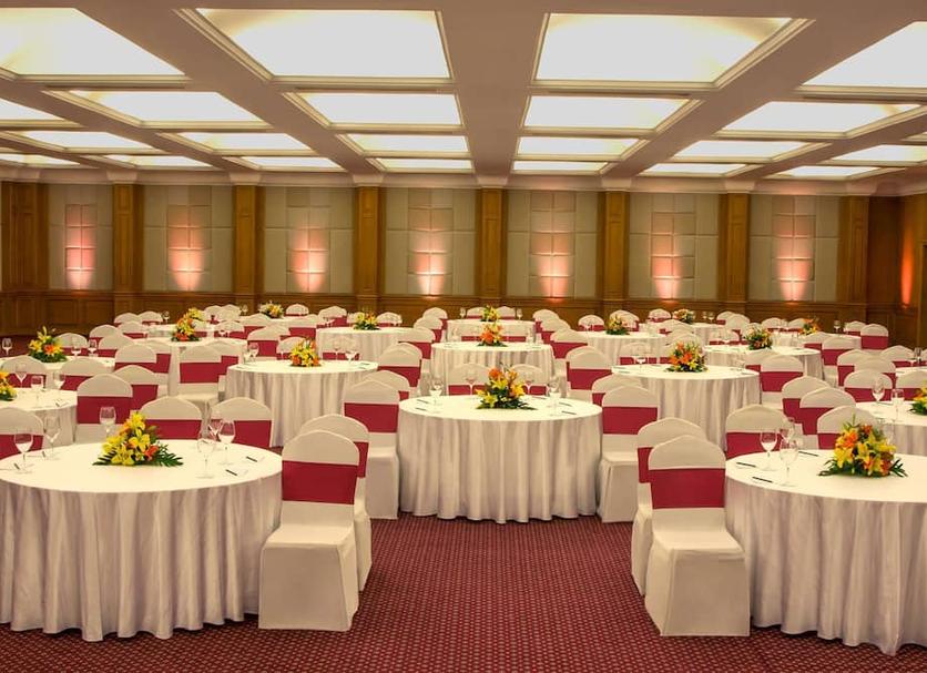 Banquet hall Photo