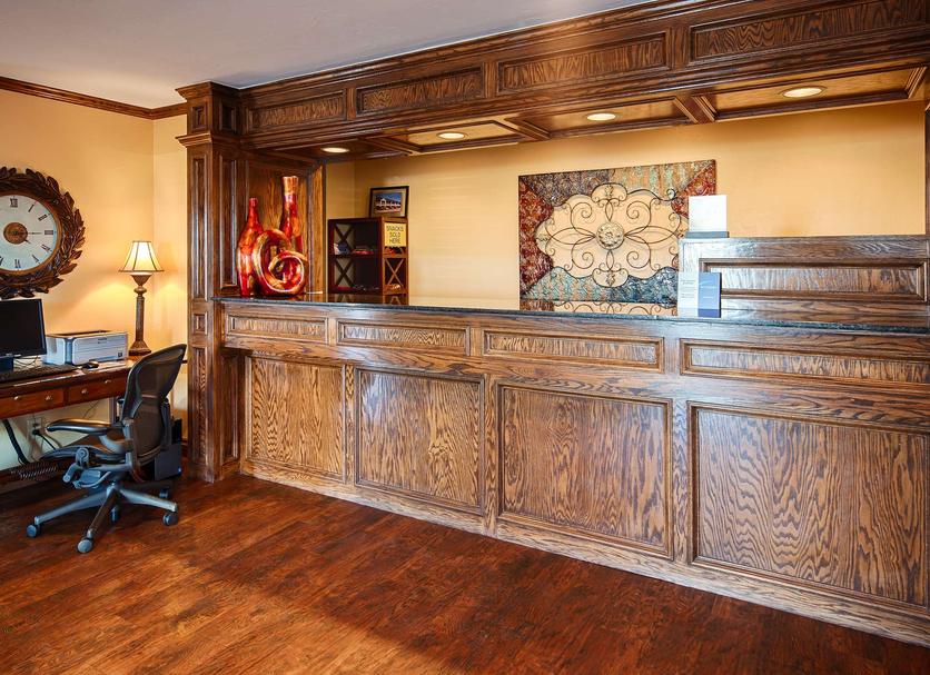 Front desk Photo