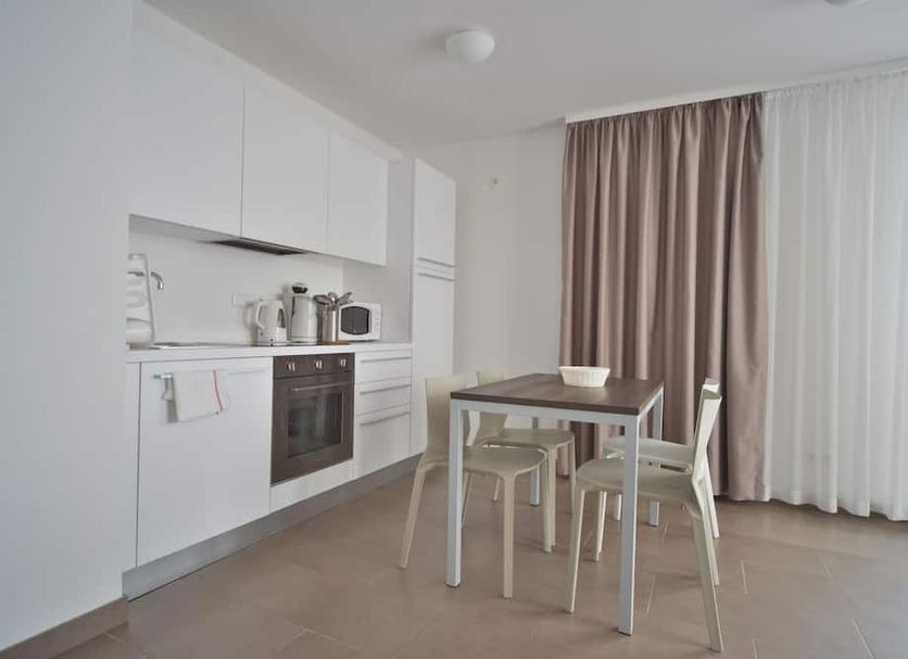 Kitchen Photo