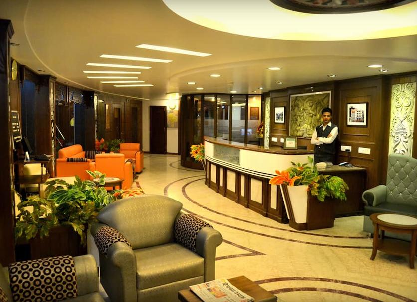 Front desk Photo