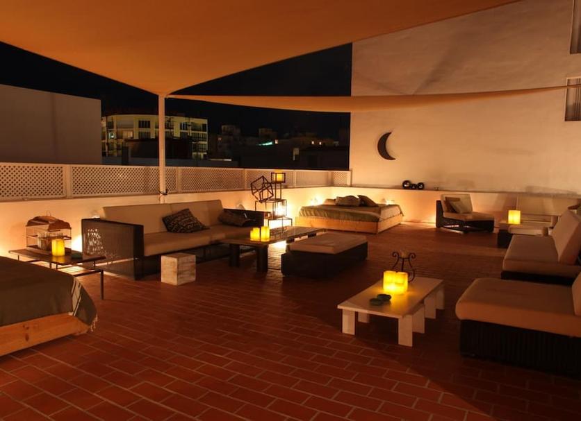 Lounge Photo