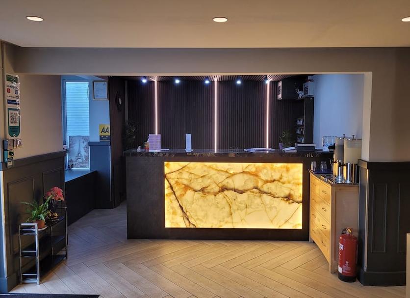 Front desk Photo