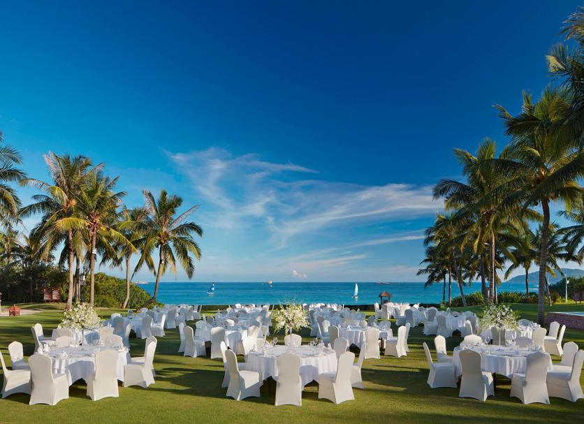 Banquet hall Photo