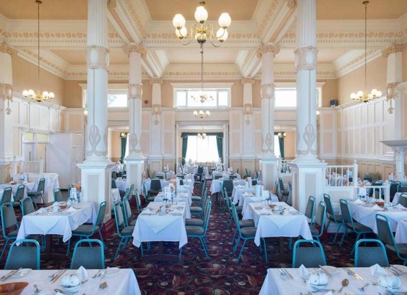 Banquet hall Photo