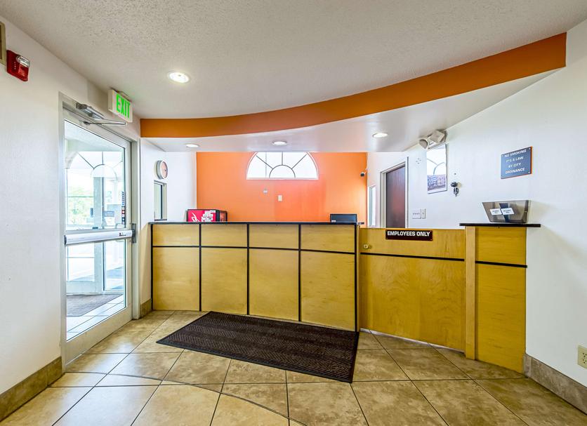 Front desk Photo