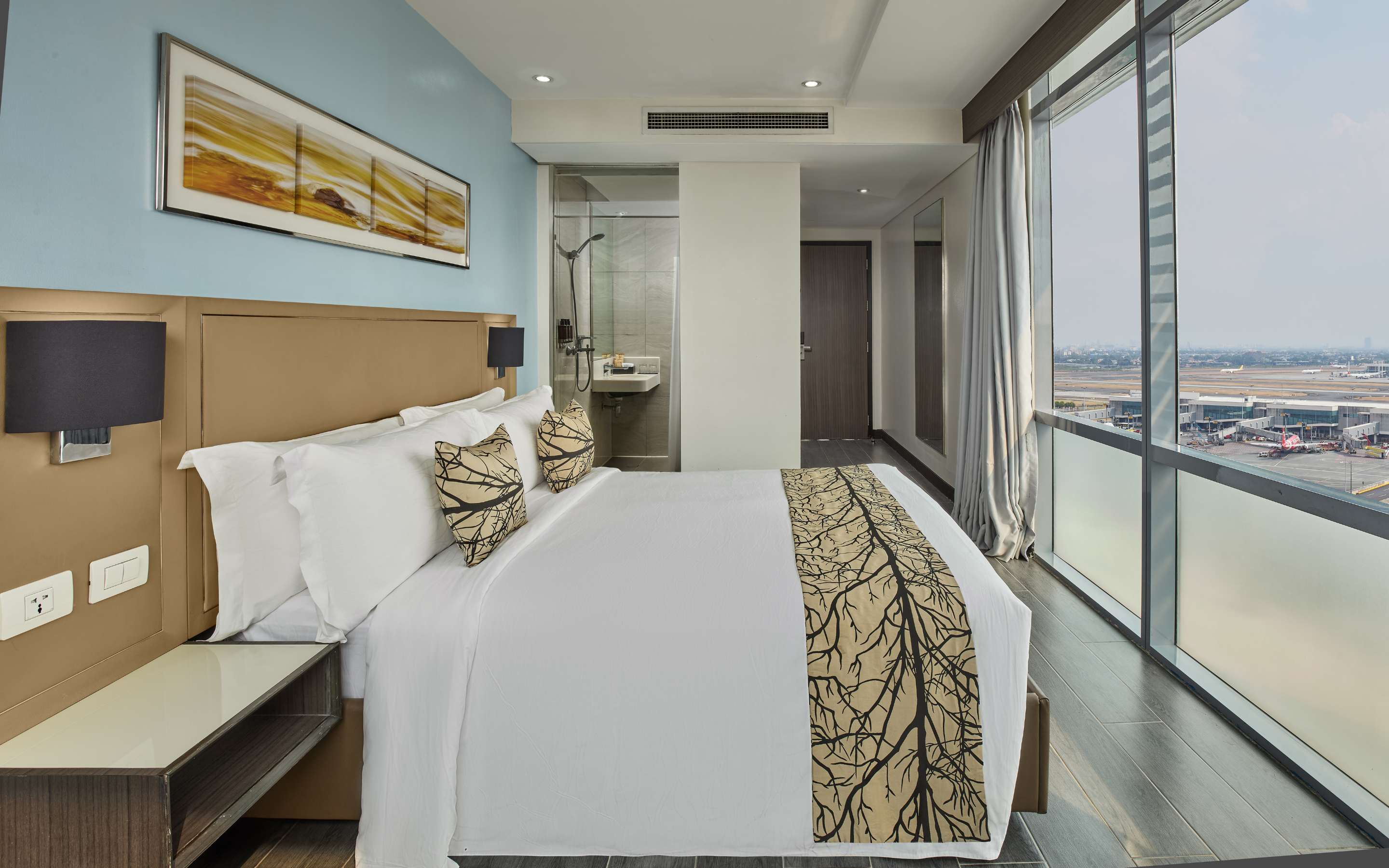 Belmont Hotel Manila Near Naia Terminal 3 Mnl