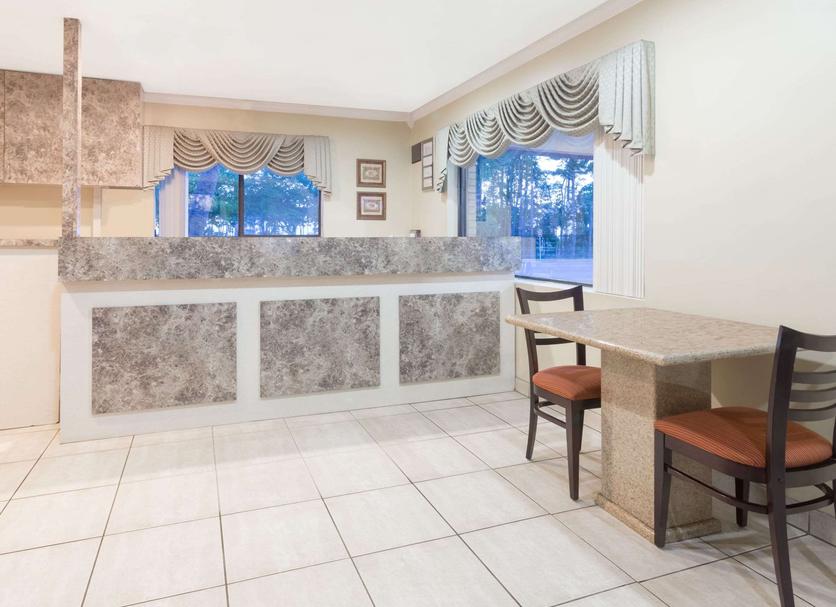 Front desk Photo