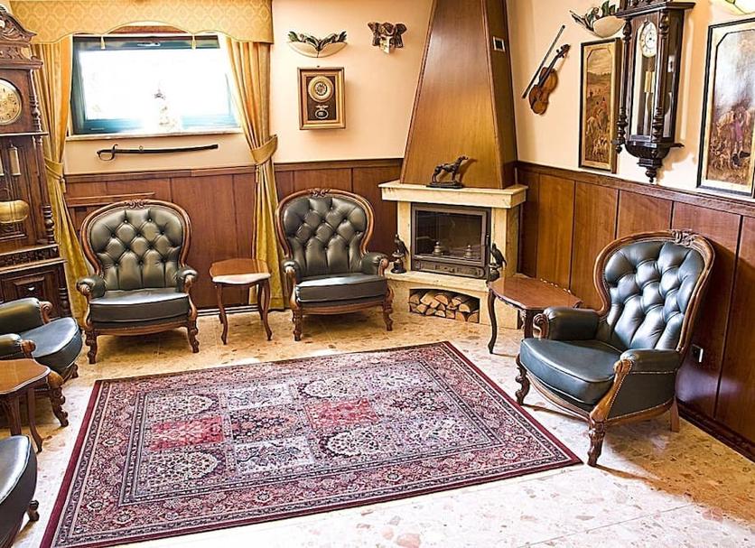 Lounge Photo