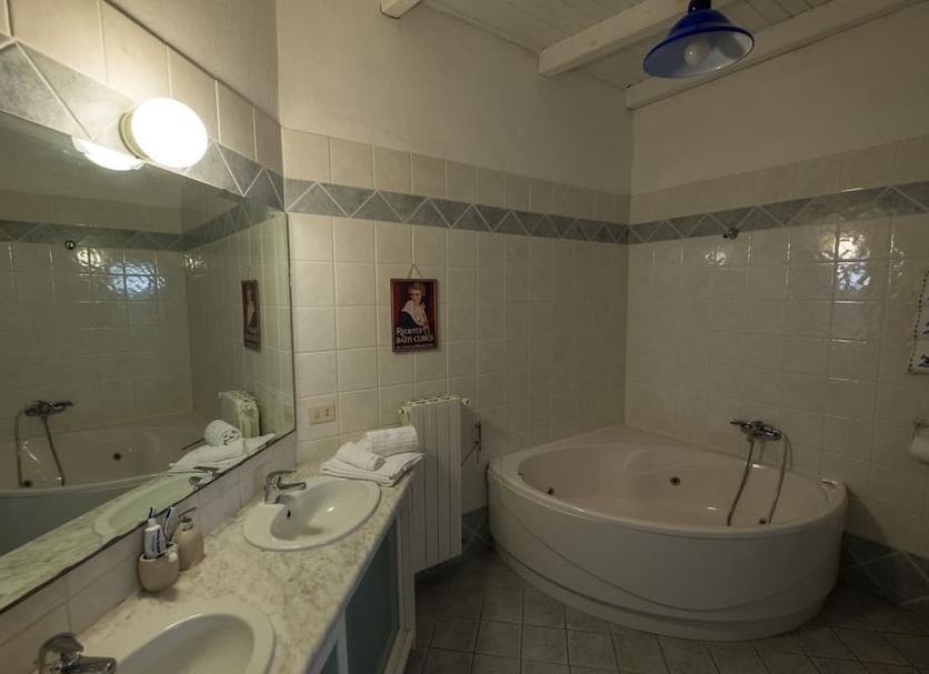 Bathroom Photo