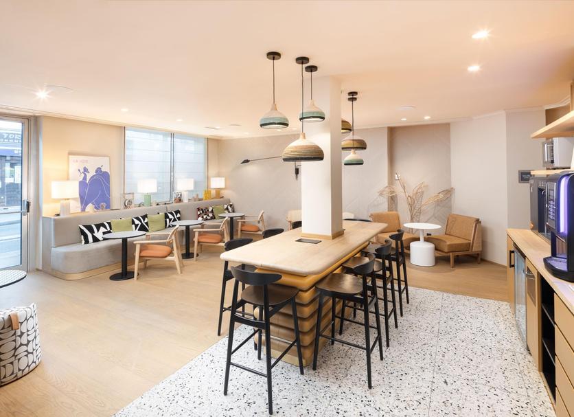 Dining room Photo