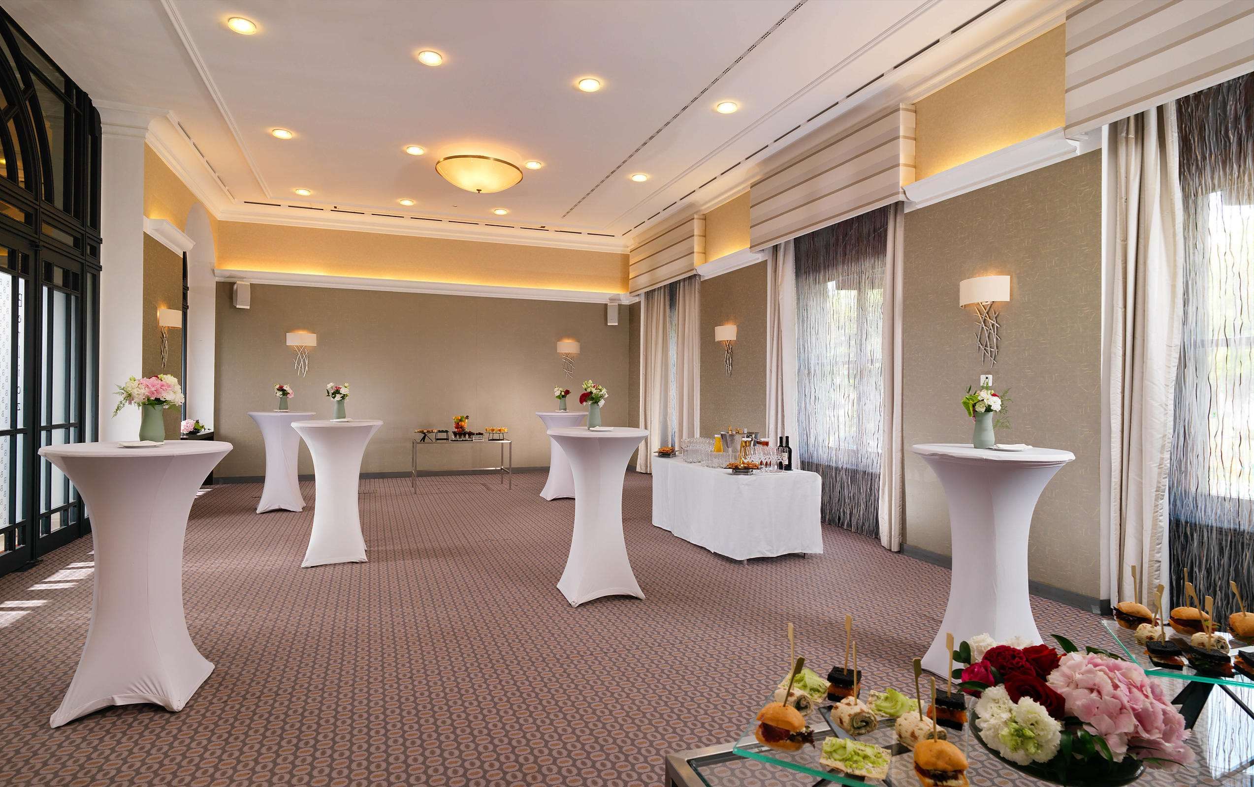 Banquet hall