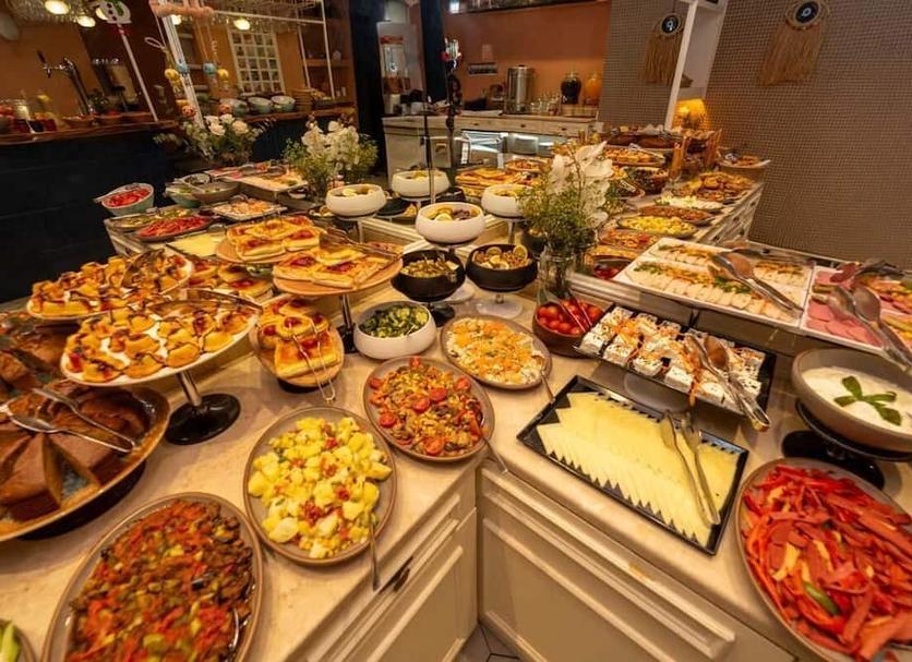 Buffet Photo