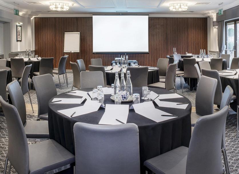 Banquet hall Photo