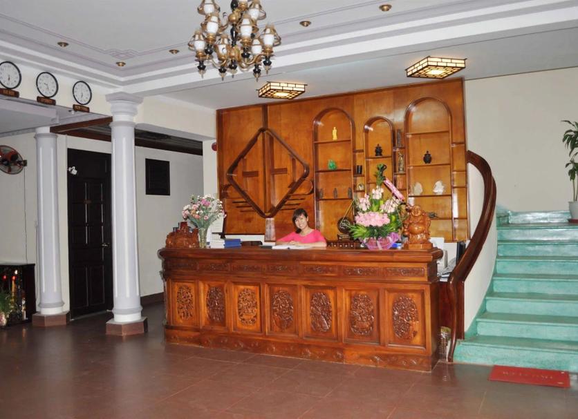 Front desk Photo