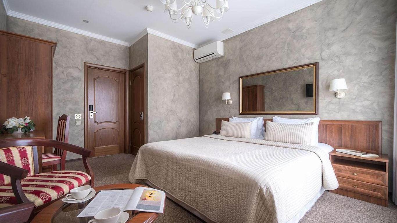 Anabel Hotel