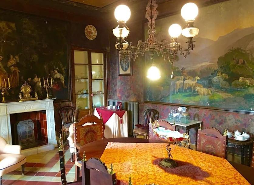 Dining room Photo