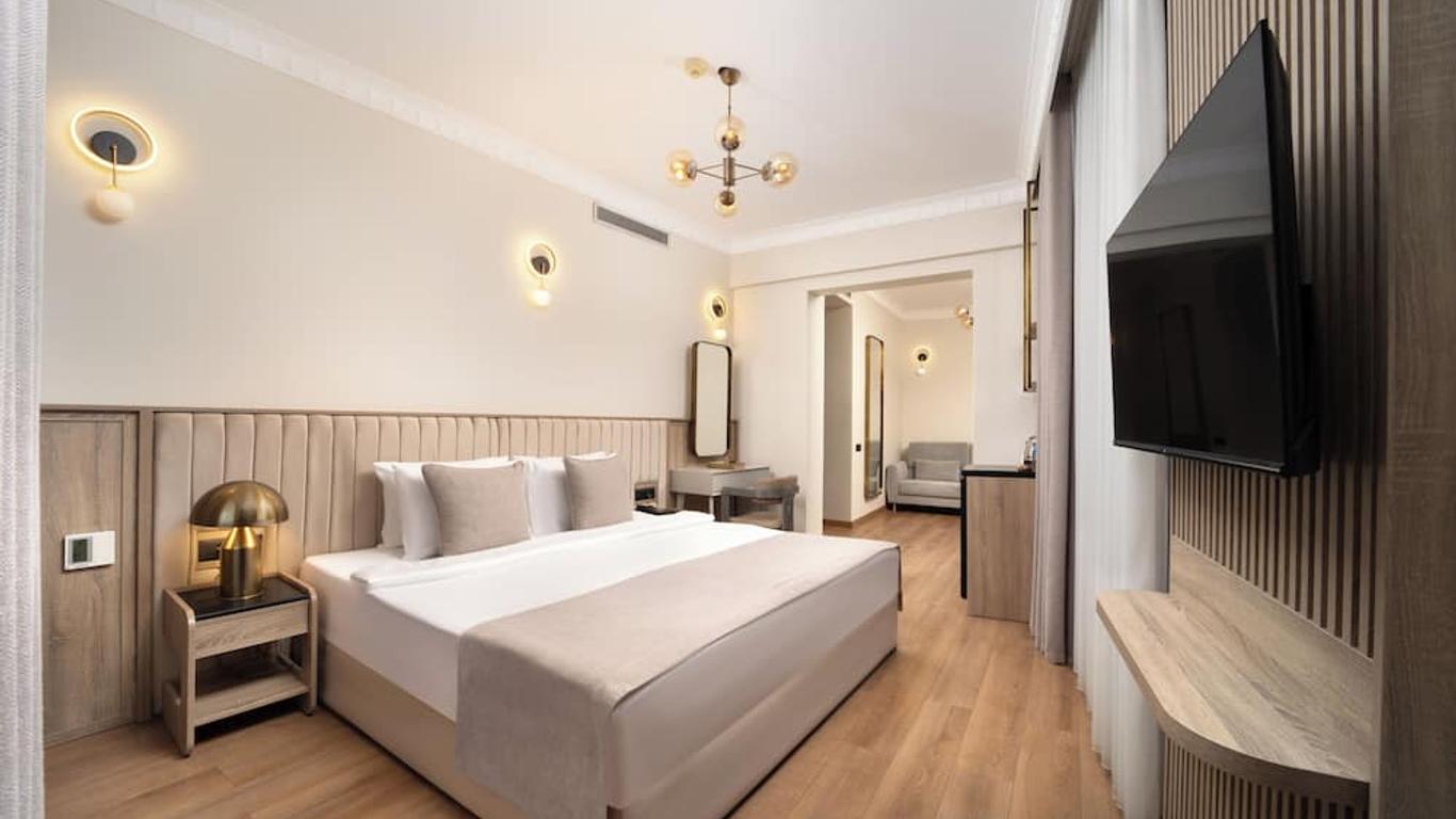 Atik Palas Hotel