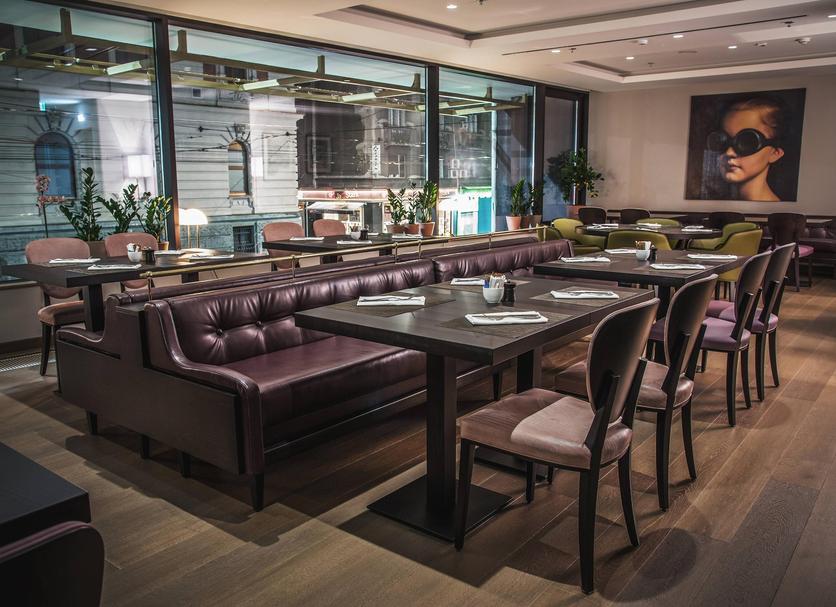 Restaurant Photo
