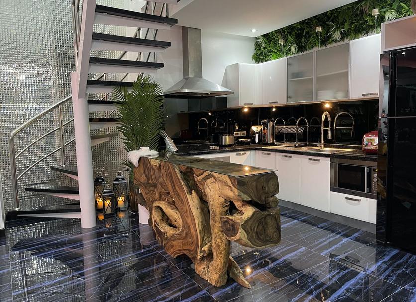 Kitchen Photo