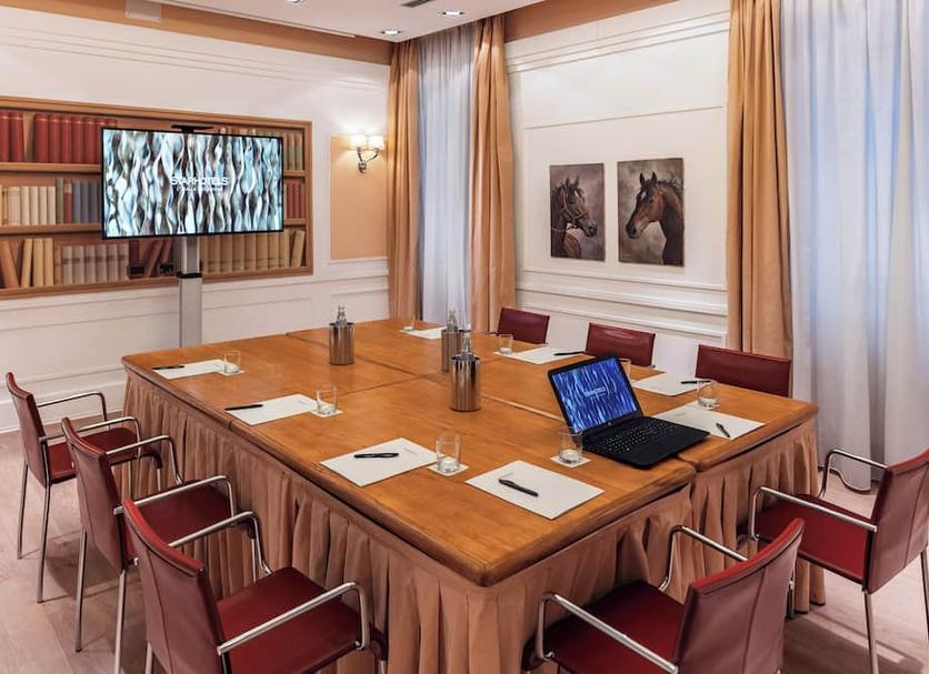 Conference room Photo