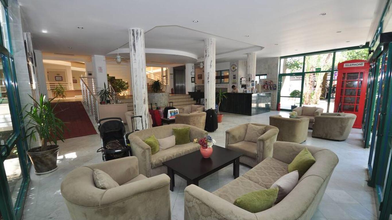 Club Atrium