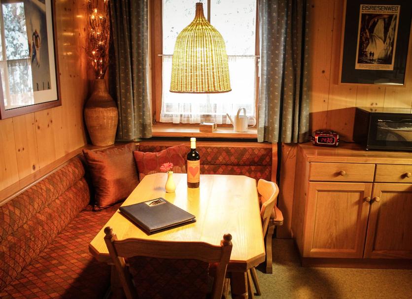 Dining room Photo
