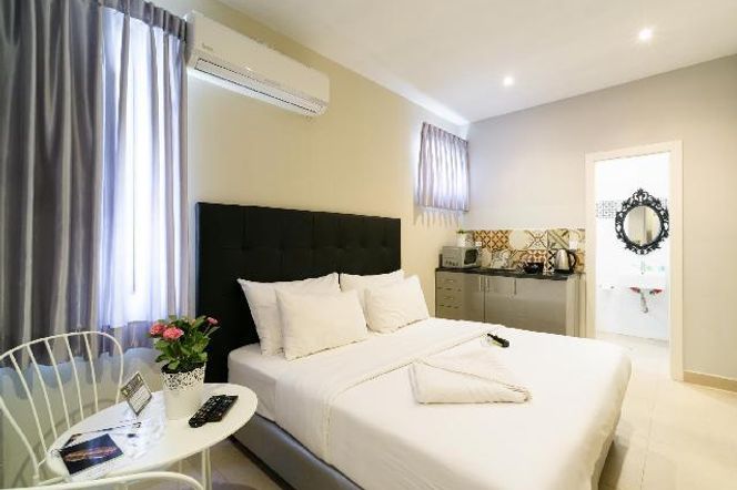 Crown Sea Apart hotel