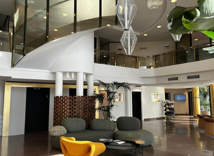 Lobby Photo