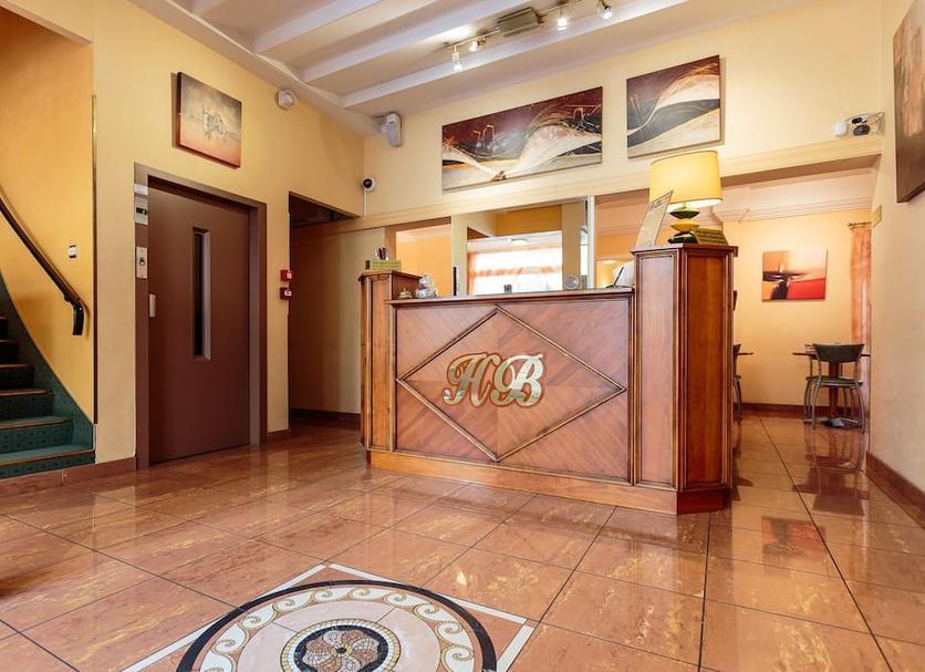 Front desk Photo