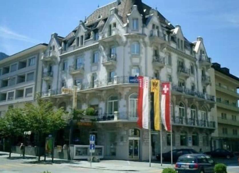 Building Photo