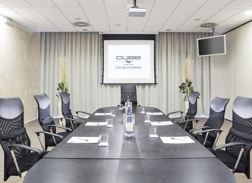 Conference room Photo