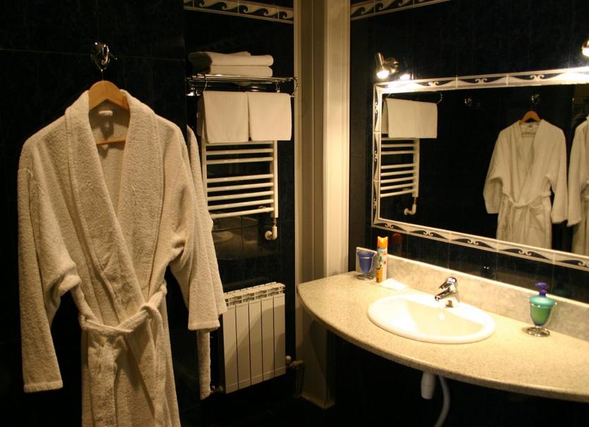 Bathroom Photo