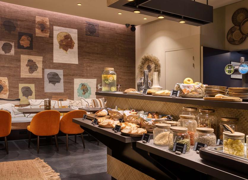 Buffet Photo