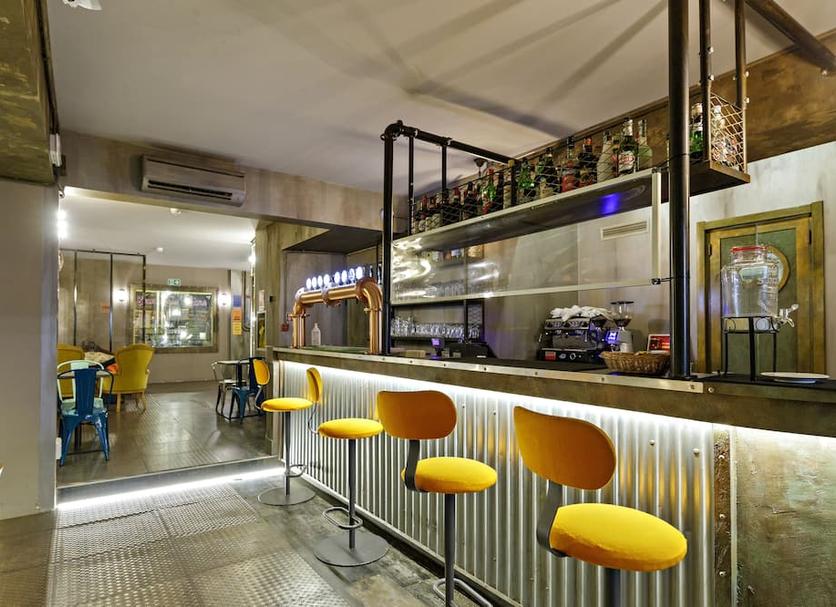 Bar Photo