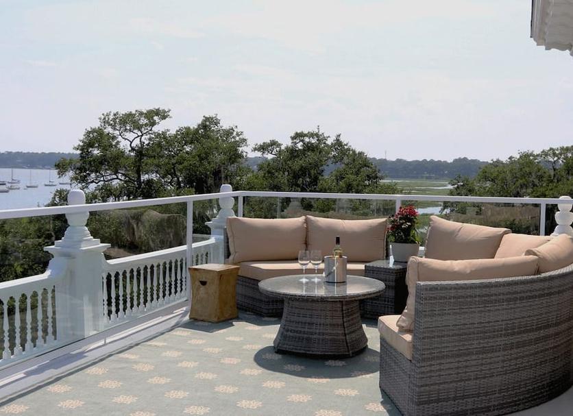 Balcony Photo