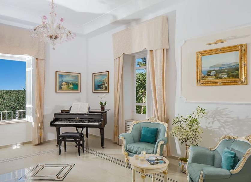 Living room Photo