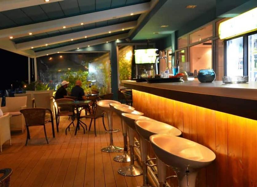 Bar Photo