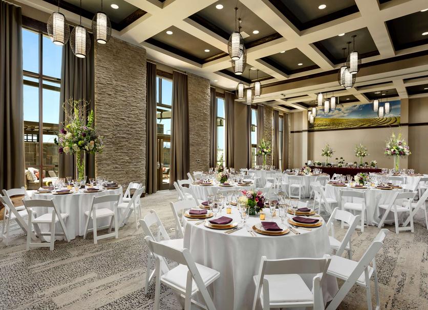 Banquet hall Photo