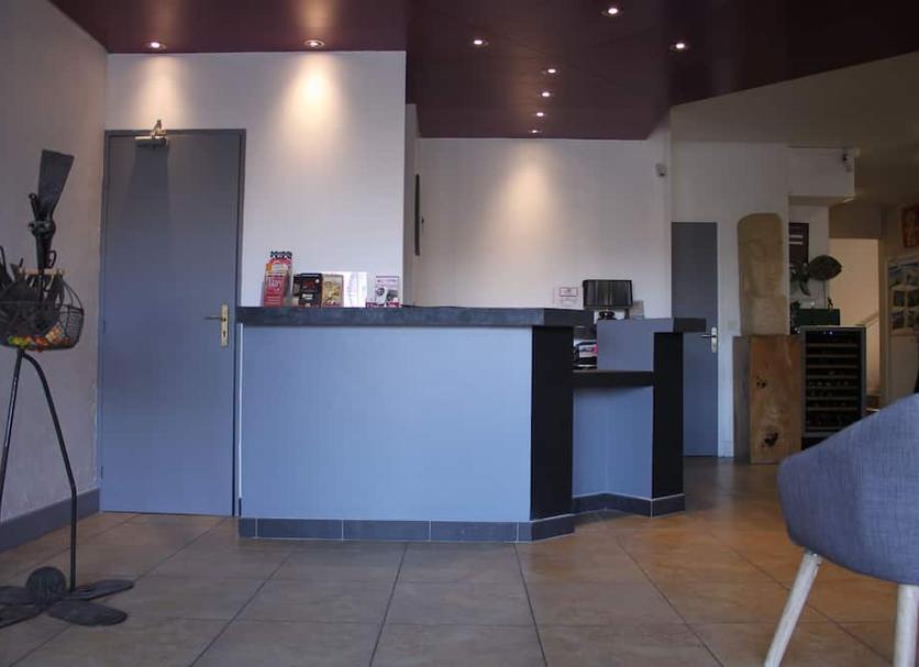 Front desk Photo