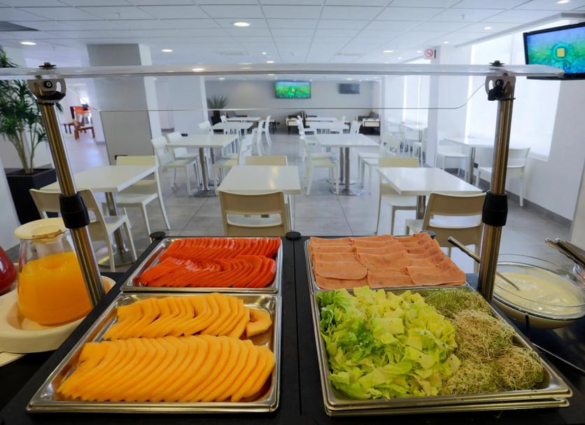 Buffet Photo