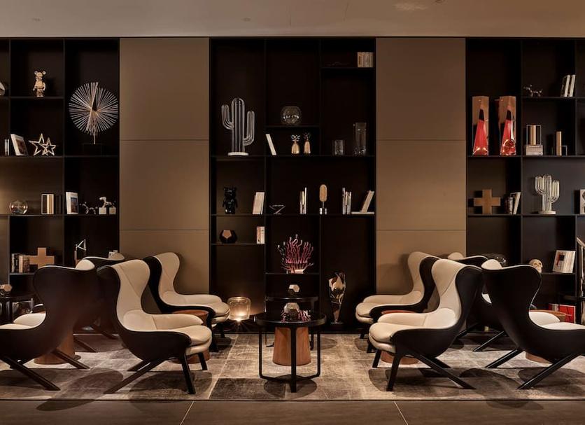 Lounge Photo