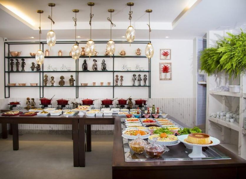 Buffet Photo