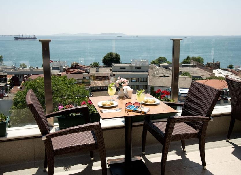 Balcony Photo