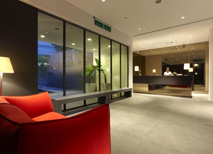 Front desk Photo