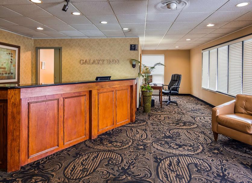 Front desk Photo